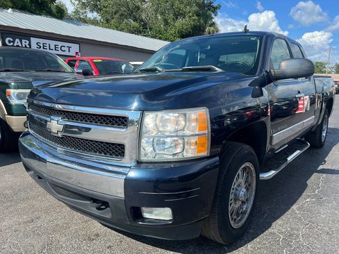 Used 2007 Chevrolet Silverado 1500 LT w/ Suspension Package, Off-Road" AWD/4WD image 2