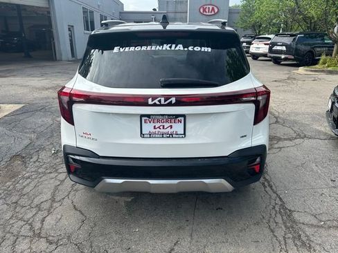 Used 2024 Kia Seltos S AWD/4WD image 5