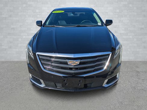 Used 2019 Cadillac XTS Luxury image 3