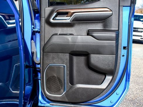 Used 2022 Chevrolet Silverado 1500 RST image 12