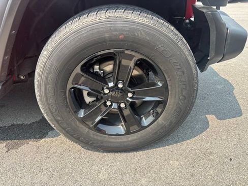 Used 2021 Jeep Wrangler Unlimited Sport AWD/4WD image 14