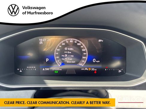 Certified 2025 Volkswagen Jetta SE FWD image 18
