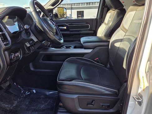 Used 2022 RAM 2500 Laramie image 32