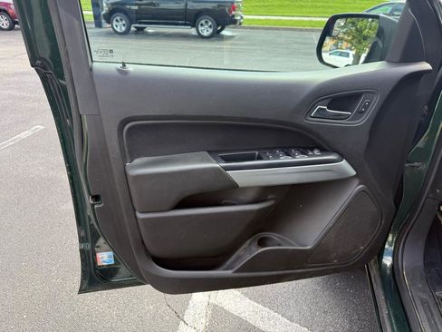Used 2015 Chevrolet Colorado LT w/ LT Convenience Package AWD/4WD image 8