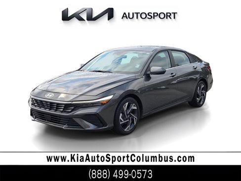 Used 2025 Hyundai Elantra SEL FWD image 1