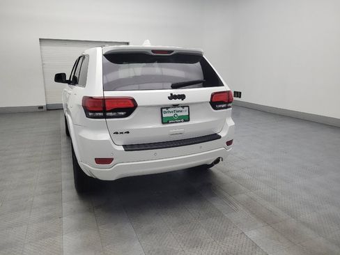Used 2019 Jeep Grand Cherokee Altitude image 6