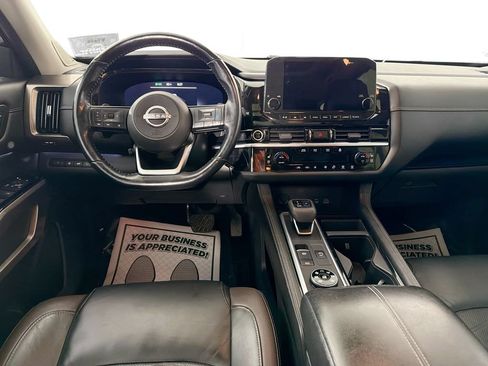 Used 2022 Nissan Pathfinder Platinum AWD/4WD image 22