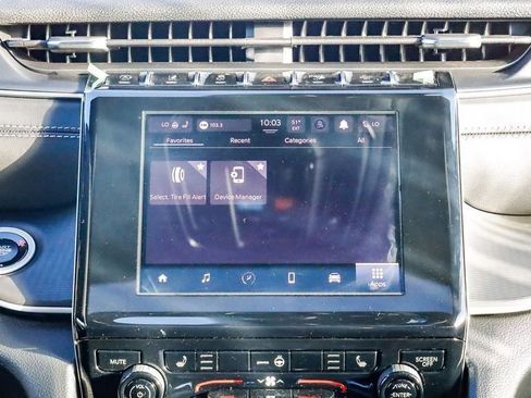 New 2025 Jeep Grand Cherokee Altitude image 15