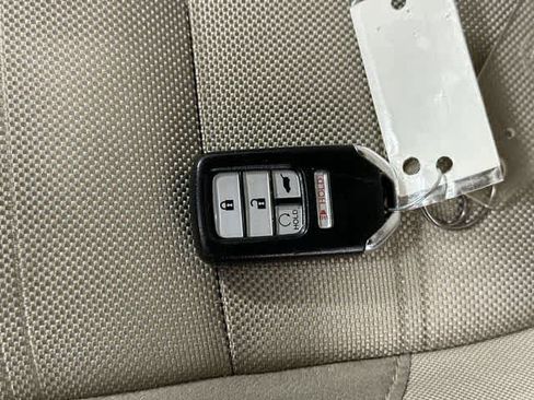 Used 2017 Honda CR-V EX image 32