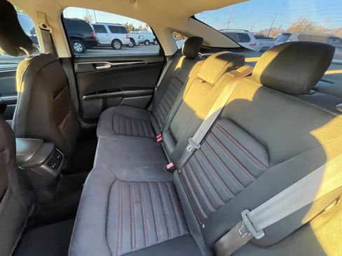 Used 2013 Ford Fusion SE image 19