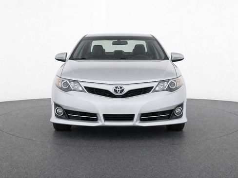Used 2013 Toyota Camry SE FWD image 5