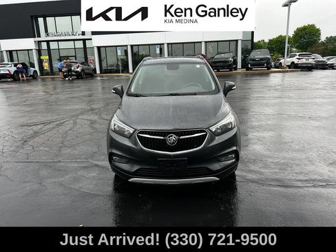 Used 2018 Buick Encore Preferred FWD image 2