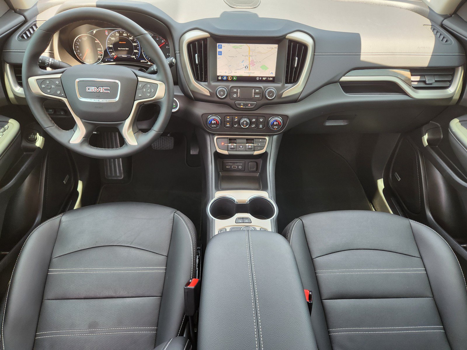 Used 2024 GMC Terrain Denali w/ Denali Premium Package AWD/4WD image 9