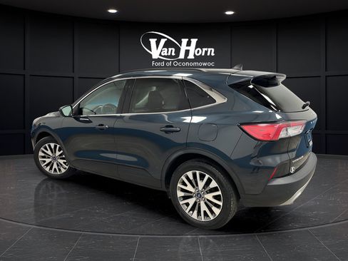 Used 2022 Ford Escape Titanium AWD/4WD image 6