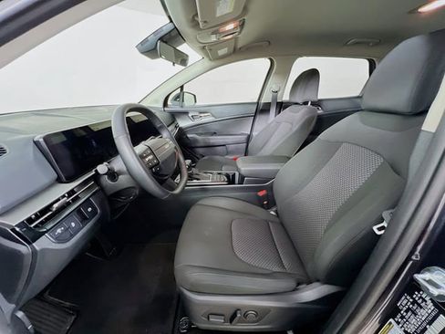 Used 2026 Kia Sportage LX w/ LX Convenience Package image 10