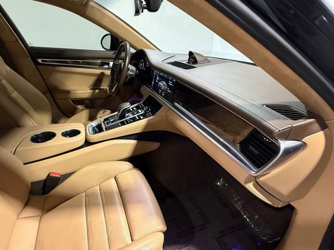 Used 2018 Porsche Panamera Turbo AWD/4WD image 47