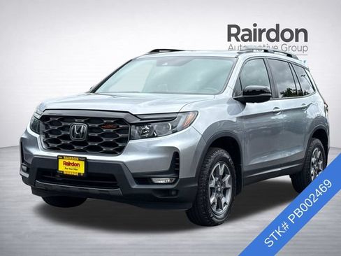 Used 2023 Honda Passport TrailSport image 3
