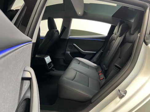 Used 2025 Tesla Model 3 Long Range image 47