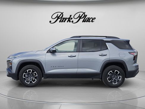 Used 2026 Chevrolet Equinox ACTIV w/ Convenience Package III image 2