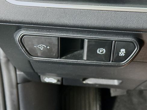 Used 2025 Kia K4 FWD image 17