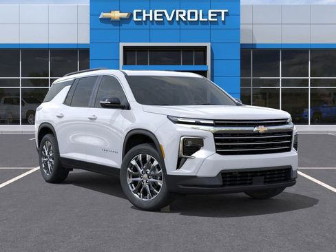 New 2026 Chevrolet Traverse LT w/ Sun and Wheel Package AWD/4WD image 7