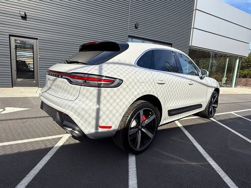 New 2026 Porsche Macan S image 7