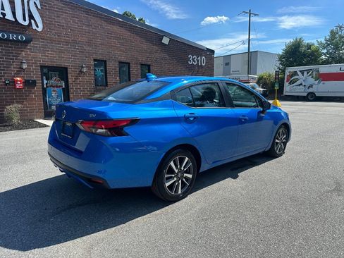 Used 2021 Nissan Versa SV FWD image 7