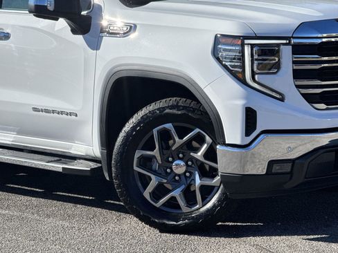 Used 2025 GMC Sierra 1500 SLT w/ SLT Premium Plus Package image 13