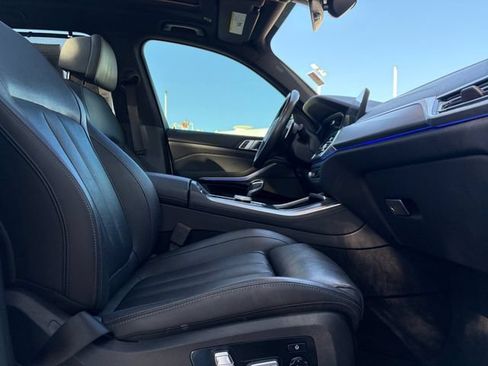 Used 2020 BMW X5 xDrive40i w/ M Sport Package AWD/4WD image 19