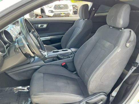 Used 2020 Ford Mustang GT RWD image 18