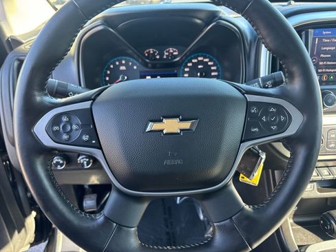 Used 2020 Chevrolet Colorado ZR2 image 17