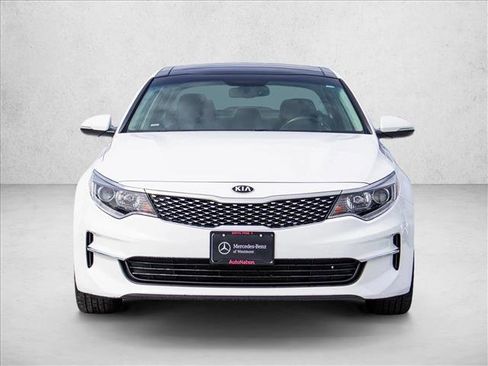 Used 2018 Kia Optima EX w/ Premium Package FWD image 2
