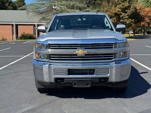 Used 2017 Chevrolet Silverado 2500 LT image 3