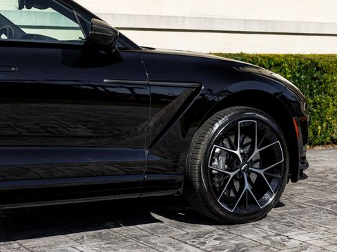 Used 2025 Aston Martin DBX 707 image 9