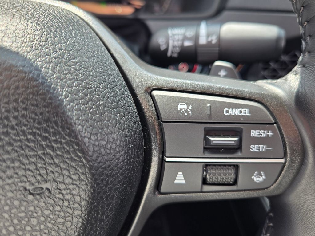 Used 2025 Honda Accord Sport image 26