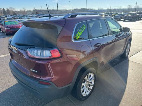 Used 2019 Jeep Cherokee Latitude w/ Cold Weather Group image 5