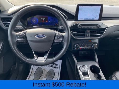 Used 2022 Ford Escape Titanium image 7