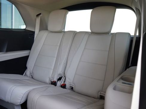 Used 2022 Mercedes-Benz GLS 450 4MATIC image 36