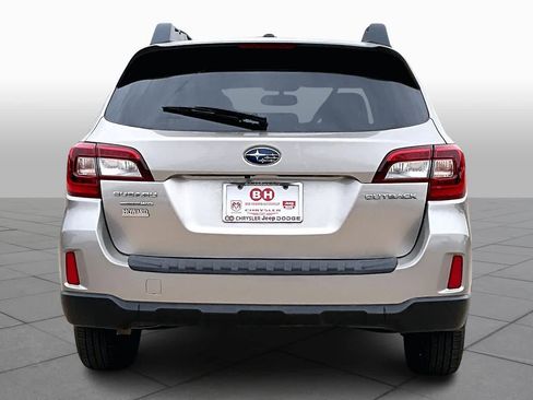 Used 2015 Subaru Outback 2.5i Premium image 5