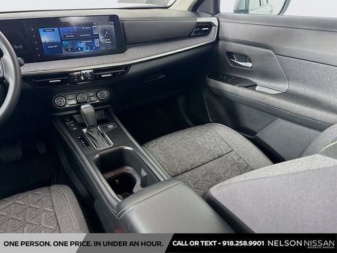 Certified 2025 Nissan Kicks SV AWD/4WD image 20