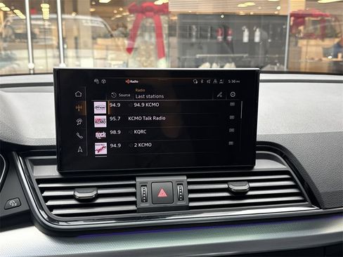 Certified 2025 Audi Q5 2.0T Premium Plus w/ Premium Plus Package image 16