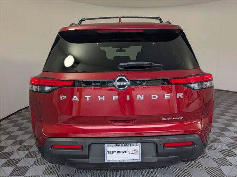 Used 2023 Nissan Pathfinder SV AWD/4WD image 6