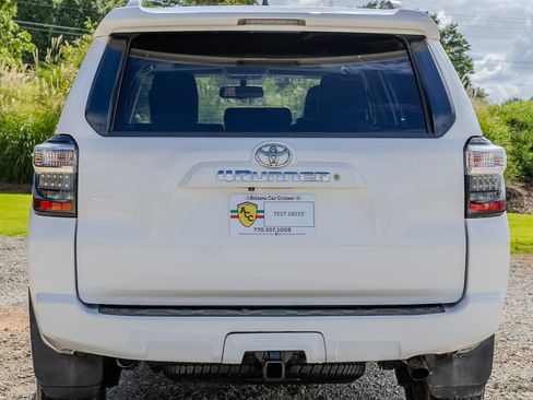 Used 2015 Toyota 4Runner SR5 Premium RWD image 4