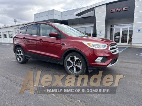 Used 2018 Ford Escape SEL image 1