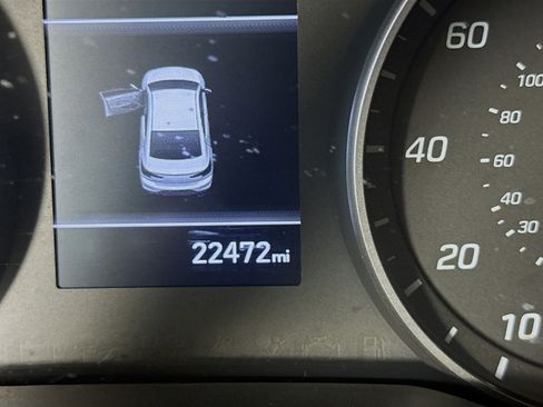 Used 2020 Hyundai Elantra Sport w/ Cargo Package (C1) image 16