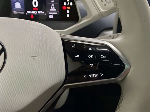 Used 2023 Volkswagen ID.4 Pro S image 32