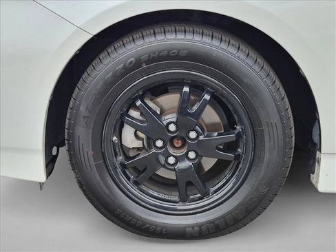 Used 2015 Toyota Prius Two FWD image 14