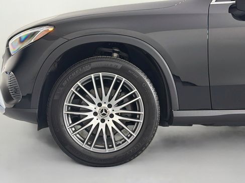 Certified 2026 Mercedes-Benz GLC 300 image 11