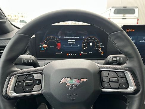 Used 2024 Ford Mustang Convertible image 10