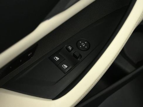 Used 2022 BMW M4 Coupe RWD image 38